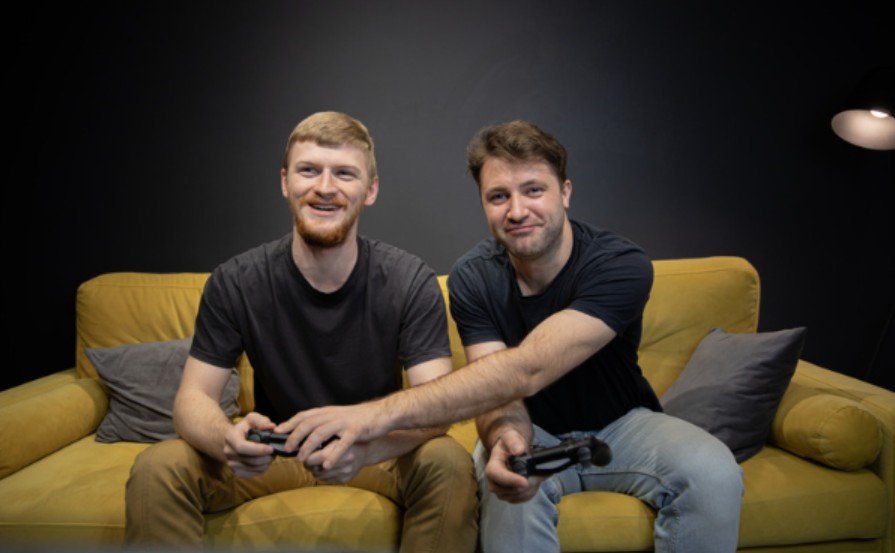 How Do Shared Jokes Help Players Connect